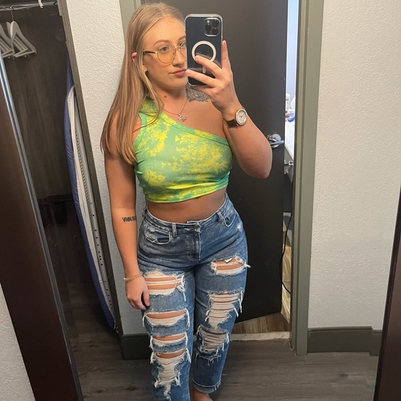 Hi, I'm Taylor ππ - Picture 2 of 3